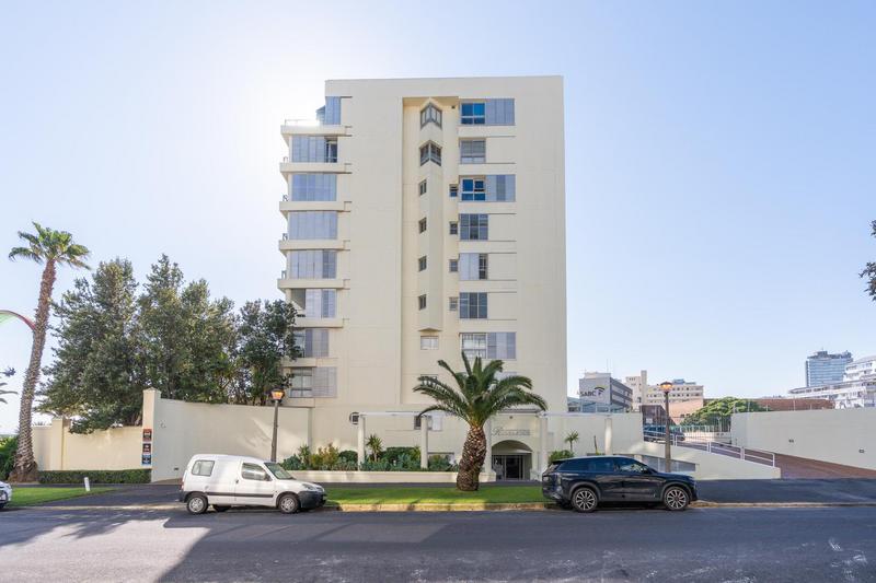 2 Bedroom Property for Sale in Sea Point Western Cape